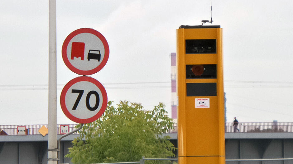 Bat na piratów drogowych. Nawet pięć tysięcy złotych kary za milczenie