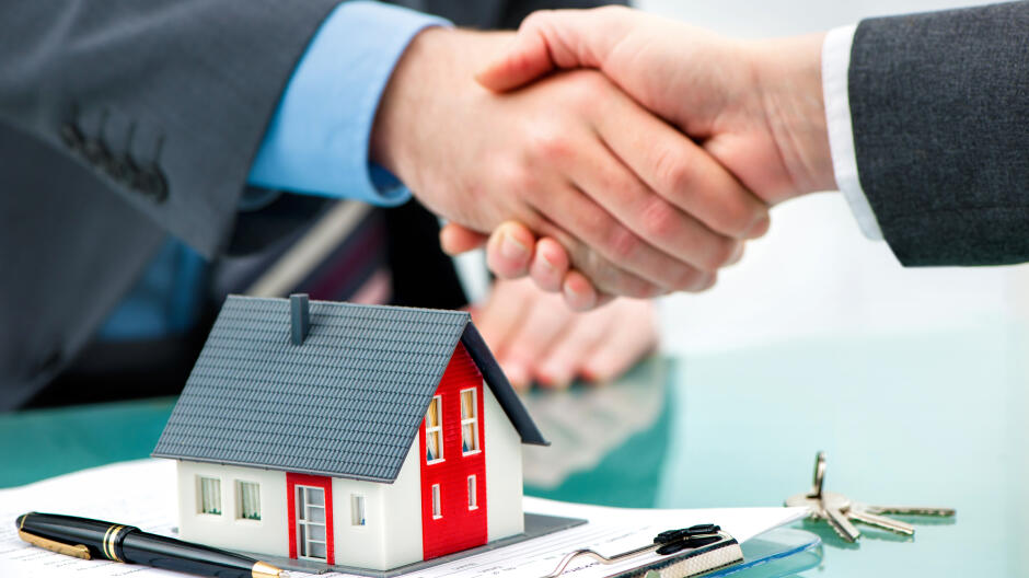 Coraz mniej osób spłaca kredyty we frankach