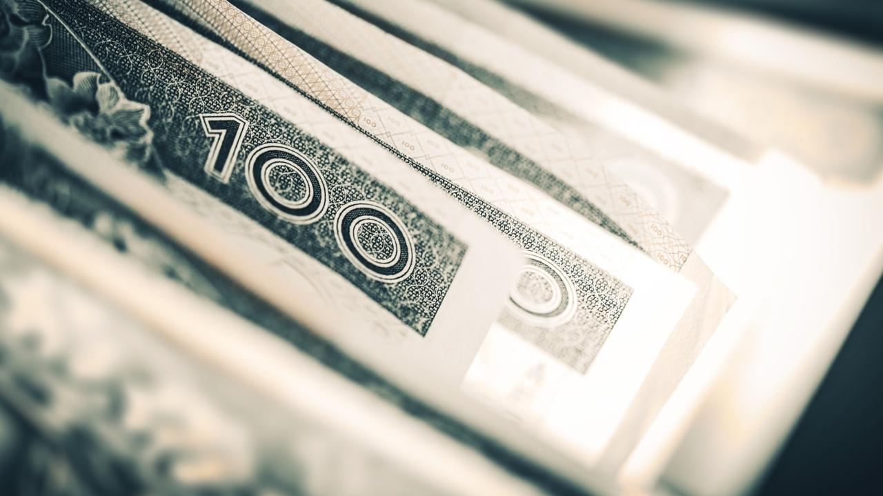 Oprocentowanie lokat. Ile można zaoszczędzić - analiza HRE Investments
