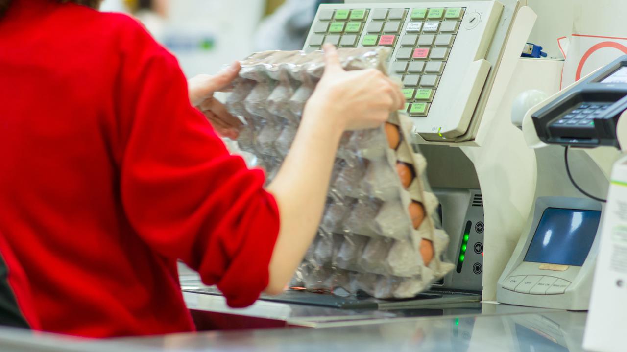 Koronawirus. Biedronka, Lidl, Kaufland - świąteczne dodatki dla pracowników