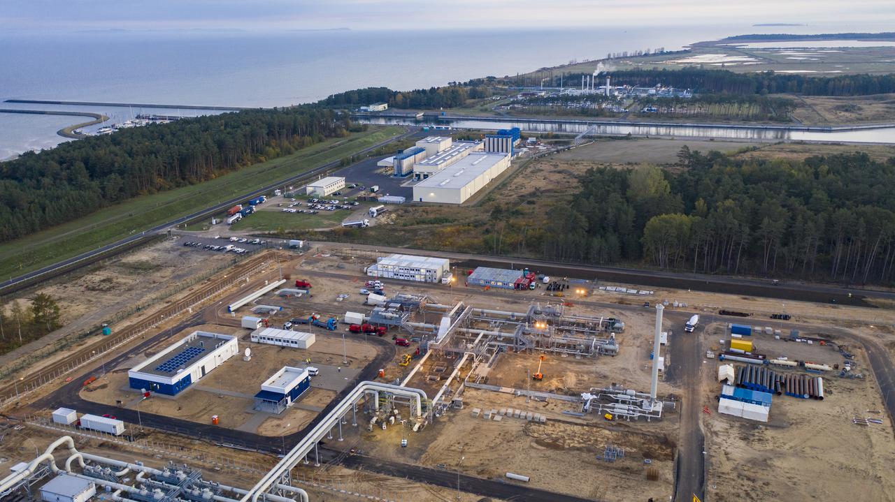 Nord Stream 2. Statek Fortuna wznowił układanie rur gazociągu na wodach niemieckich