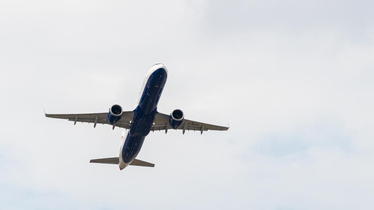 Sprzedaż samolotów w 2020 roku. Airbus pierwszy, Boeing drugi