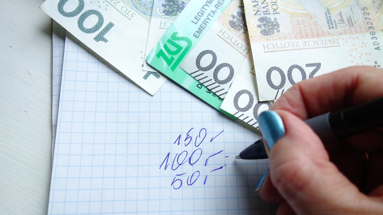 Czternasta emerytura. Ile wyniesie? Kiedy zostanie wypłacona czternasta emerytura? [termin]