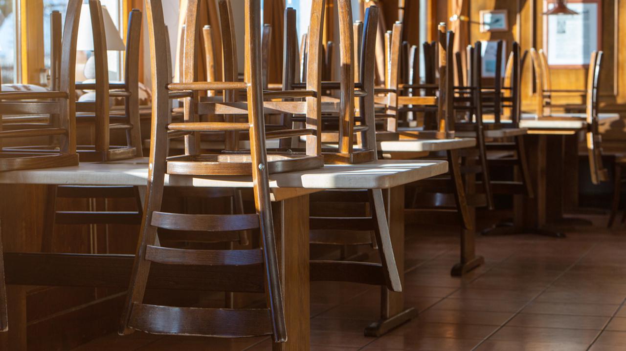 Koronawirus w Polsce. Do końca roku może upaść kolejne 15 procent restauracji - IGGP