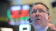 Bolsas e petróleo sobem. Juros descem à boleia do Goldman - Mercados num minuto