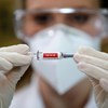 Covid-19: Laboratório chinês desenvolve vacina contra variante brasileira