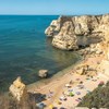 96% das praias nacionais têm excelente qualidade de água. Conheça esta e outras estatísticas sobre o ambiente