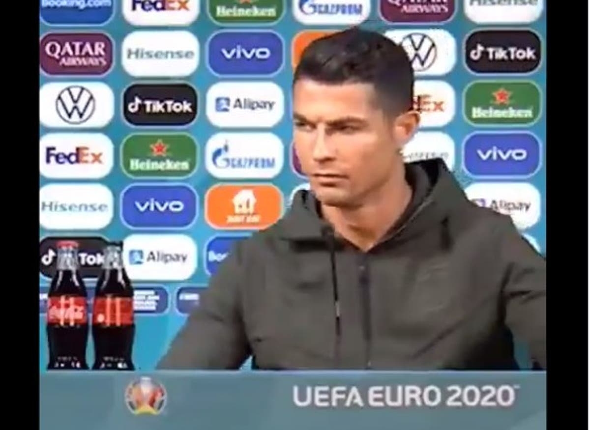 Coca-Cola: ocultada por Cristiano Ronaldo e patrocinadora dos jogos no Time Out Market - Meios & Publicidade