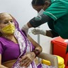 Problemas do maior fabricante mundial de vacinas pioram a escassez