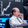 Bolsas em leve alta mas com variante Delta debaixo de olho