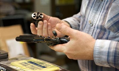Чешская компания покупает производителя оружия «Кольт»