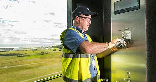 Отис продает свой бизнес в РФ