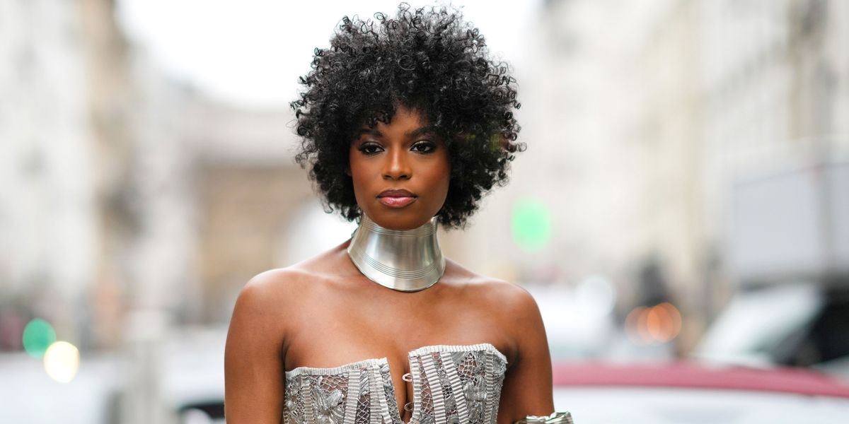 25 лучших продуктов для вьющихся, естественно вьющихся и вьющихся волос