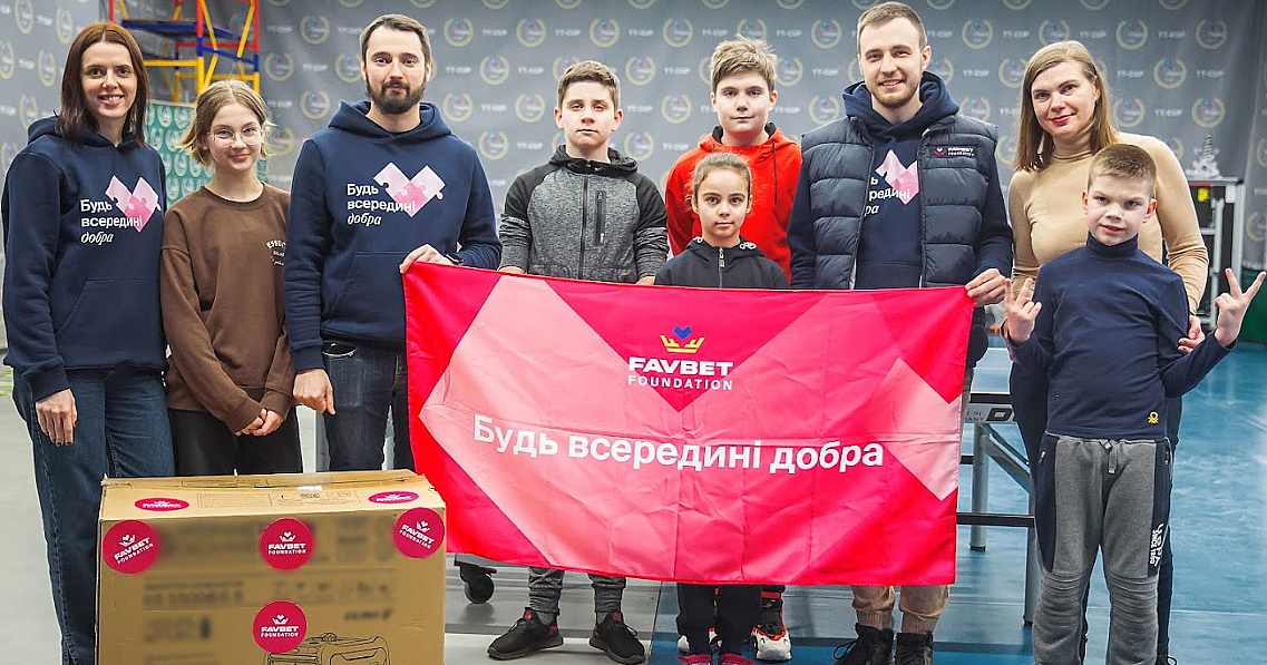 Фонд «Фавбет» посетил Мариупольскую федерацию настольного тенниса