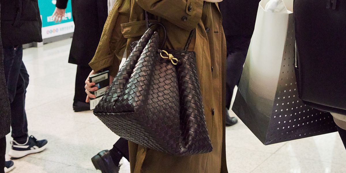 Почему Andiamo Tote от Bottega Veneta – это роскошная новая сумка It