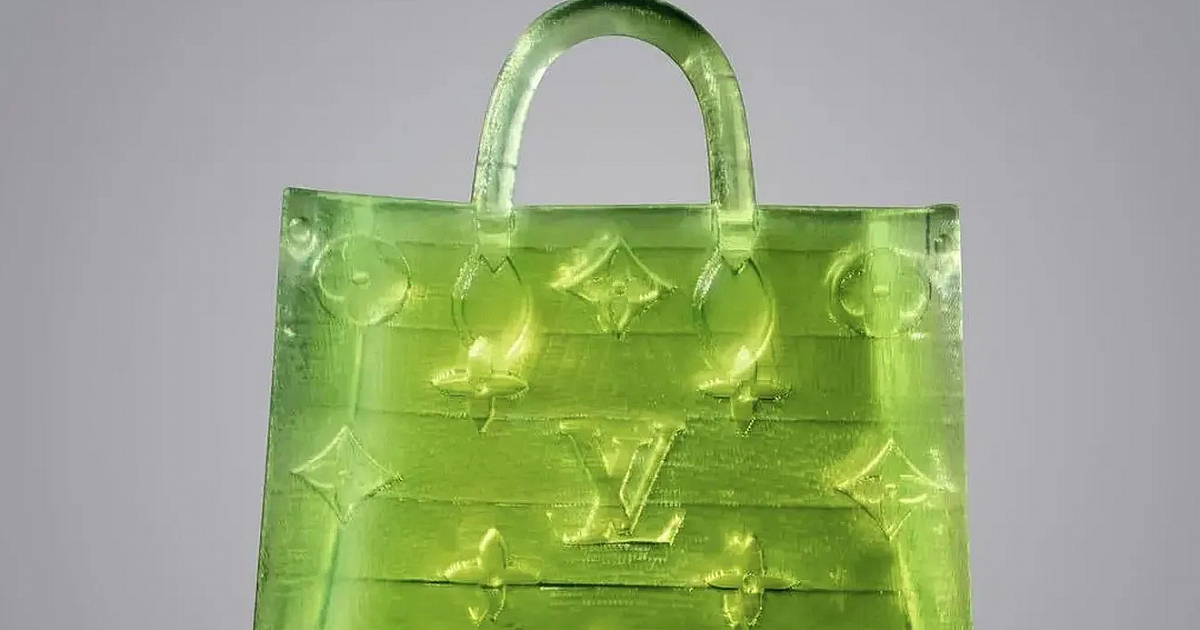 MSCHF представила микроскопическую сумку Louis Vuitton