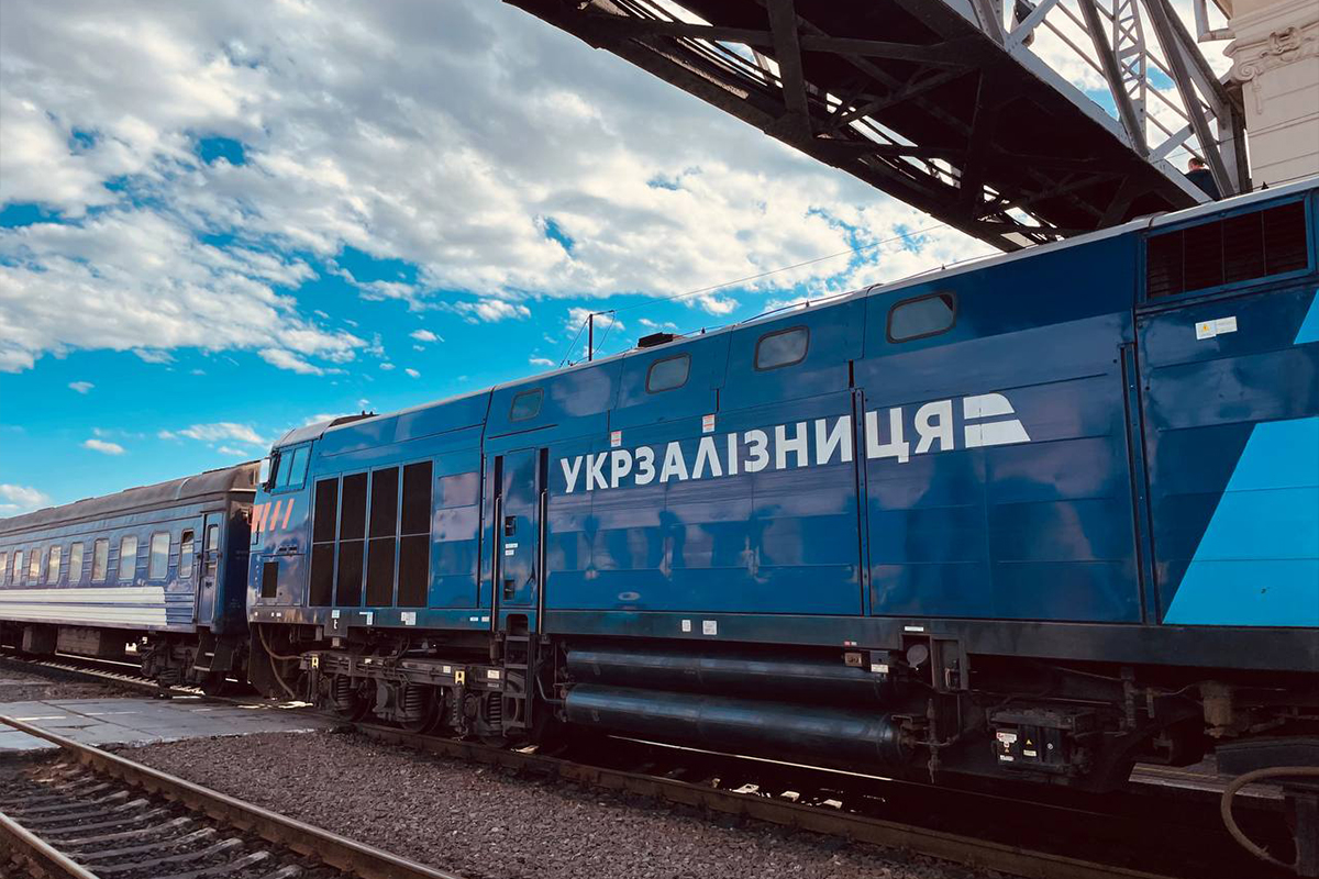 "Укрзализныця" не сможет развиваться, пока не решит системные проблемы с убытками пассажирского сегмента – эксперт