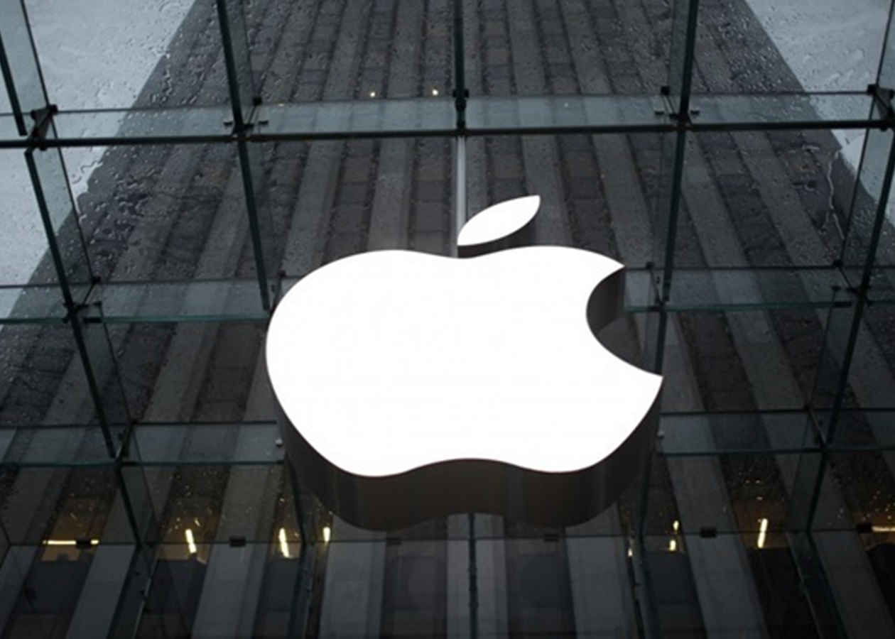 Apple готовит технологию управления iPhone с помощью мозга - СМИ