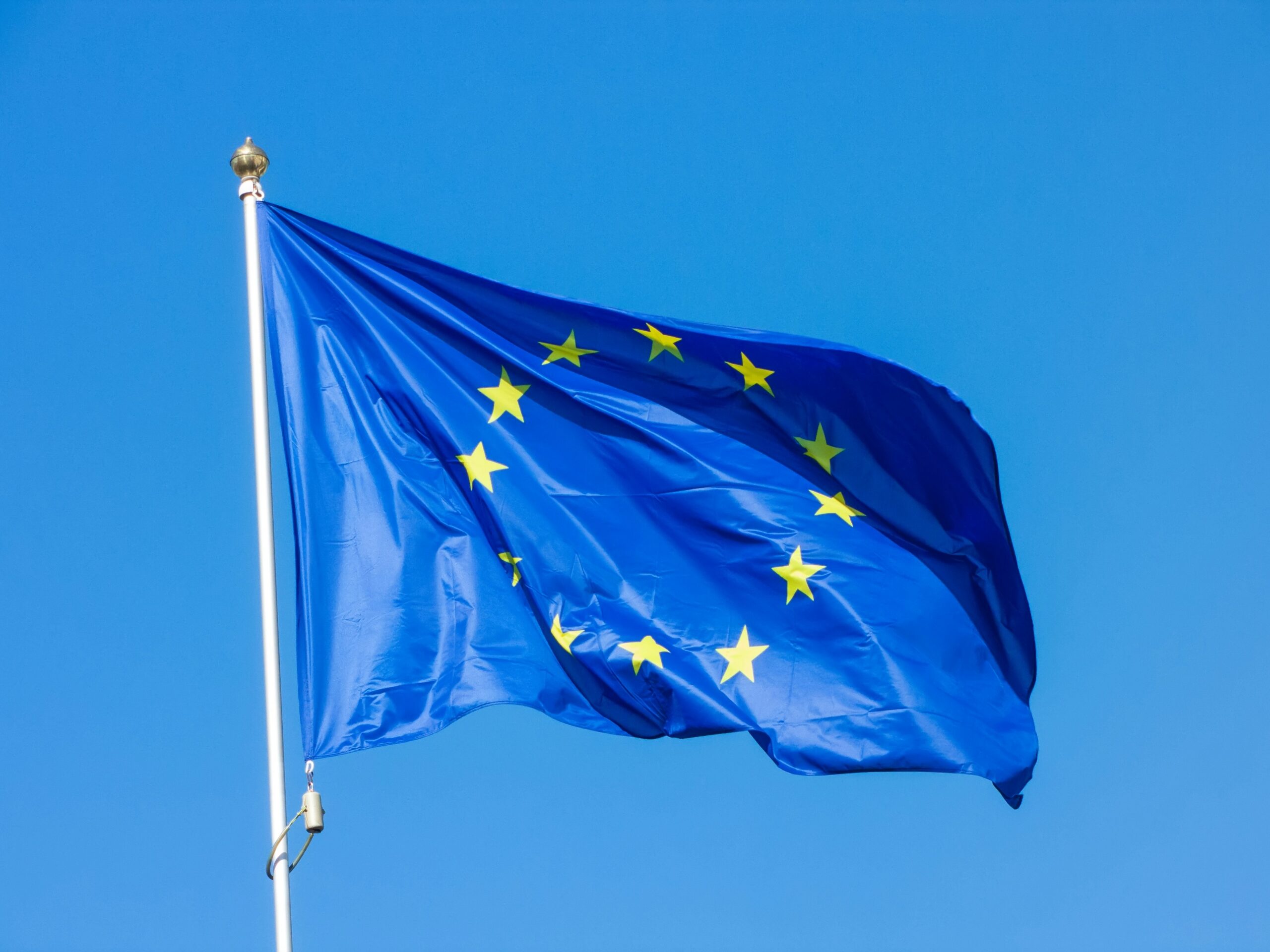 Правительство обновило план реформ, необходимых для финансирования от ЕС
