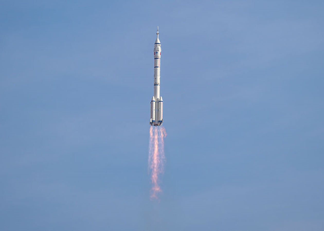 Китай запустил беспилотный корабль на космическую станцию