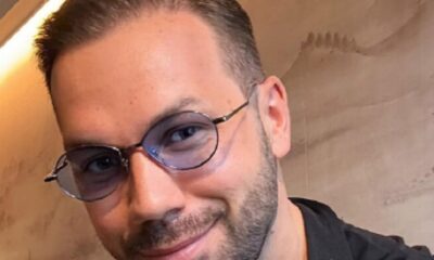 Темні кольори, мінімалізм і декольте: Андре Тан дав кілька порад пишногрудим красуням