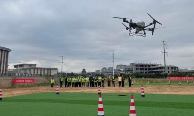 Китайские ученые научились заряжать дроны прямо во время полета