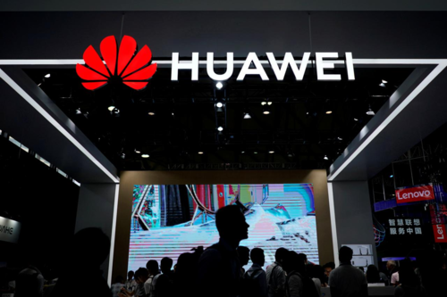 Gian hàng của Huawei tại triển lãm công nghệ CES năm ngoái ở Trung Quốc. Ảnh: Reuters