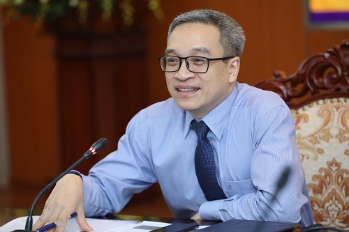 ông Phan Tâm - Thứ trưởng Bộ Thông tin và Truyền thông phát biểu tại họp báo