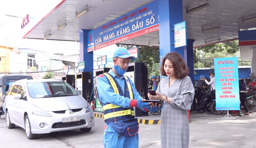 Chương trình PVOIL Easy áp dụng cho khách hàng cá nhân mua xăng dầu tại cây xăng của PVOIL.