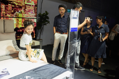 Liên Á ra mắt nệm cao su than hoạt tính mới - 1