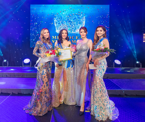 Ngoài danh hiệu Hoa hậu, danh hiệu Á hậu một được trao cho thí sinh Võ Hoàng Anh Thi sinh năm 1999 cao 1,75m, số đo 85-62-93. Á hậu 2 thuộc về thí sinh Thủy Hồ cao 1,72m với số đo 84-61-92.