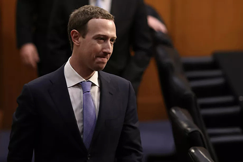 CEO Facebook Mark Zuckerberg trong lần giải trình trước Quốc hội Mỹ vào tháng 4/2018. Ảnh: AFP