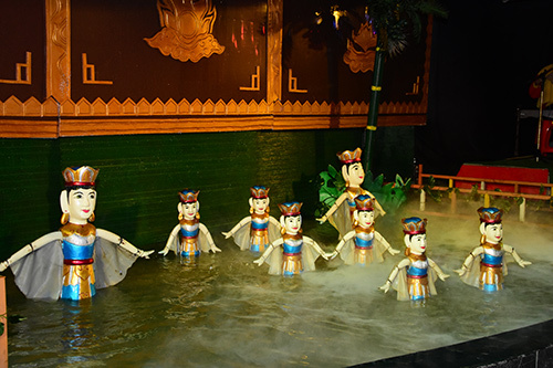 Múa rối nước là một trong những loại hình nghệ thuật dân gian độc đáo. Nghệ thuật múa rối nước đã và đang tiếp cận đến các khán giả ngày một nhiều hơn và rộng khắp từ những thế hệ lớn nhỏ trong nước đến các du khách nước ngoài.