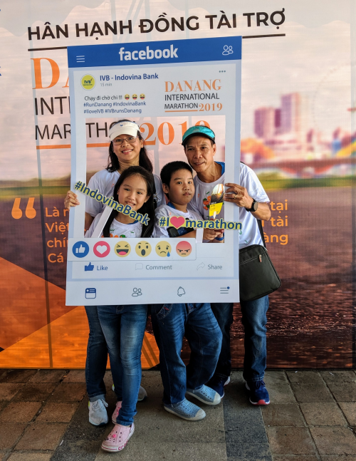 Gian hàng của Indovina Bank thu hút các runner tại Marathon quốc tế Đà Nẵng - 2