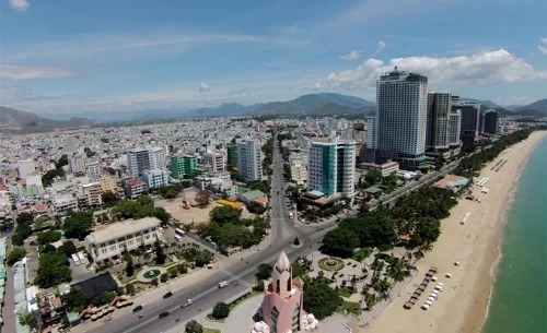 Thị trường condotel, một trong những nhóm sản phẩm bất động sản nghỉ dưỡng giá mềm bùng nổ tại Việt Nam trong vài năm gần đây.