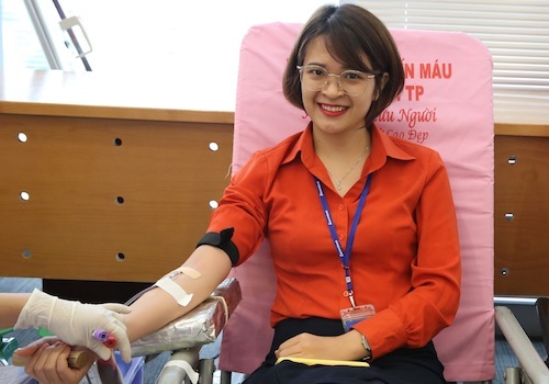 2019 là năm thứ 7 liên tiếp, cán bộ nhân viên Sacombank tham gia hiến máu cứu người nhằm hưởng ứng chiến dịch Hành trình đỏ.