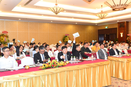 Một phiên họp đại hội đồng cổ đông của Thiên Nam.