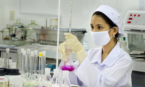 Nửa thế kỷ Dược Hậu Giang từ xưởng thuốc dã chiến vươn ra thế giới