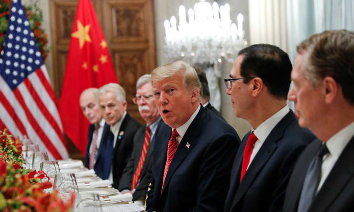 Trump nói vẫn đàm phán với Trung Quốc tháng này