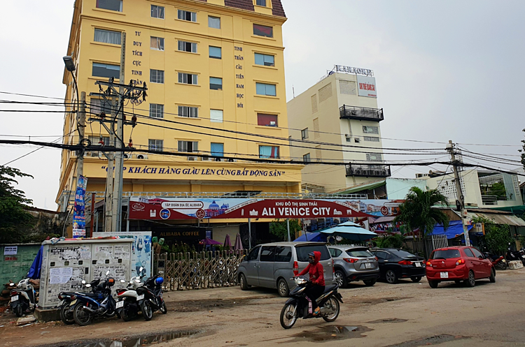 Địa ốc Alibaba siết chặt hoạt động