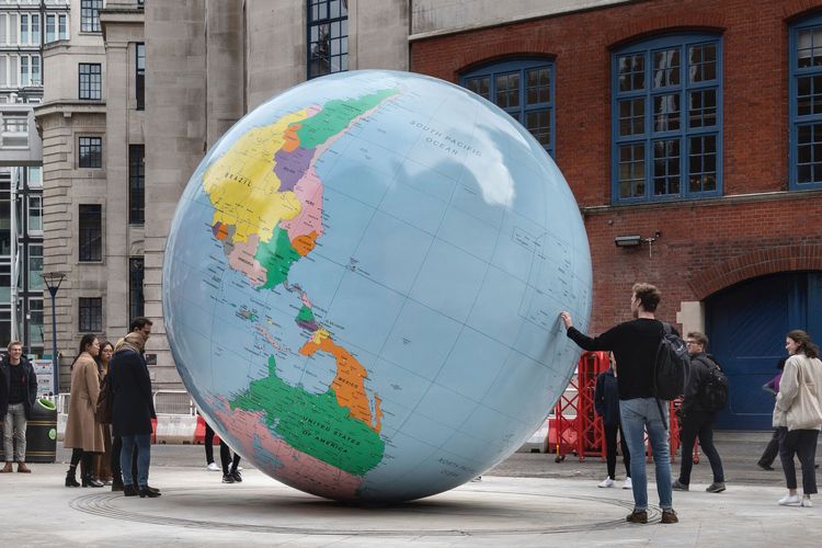 Wallinger's upside-down globe outside LSE angers Chinese students for portraying Taiwan as an independent state