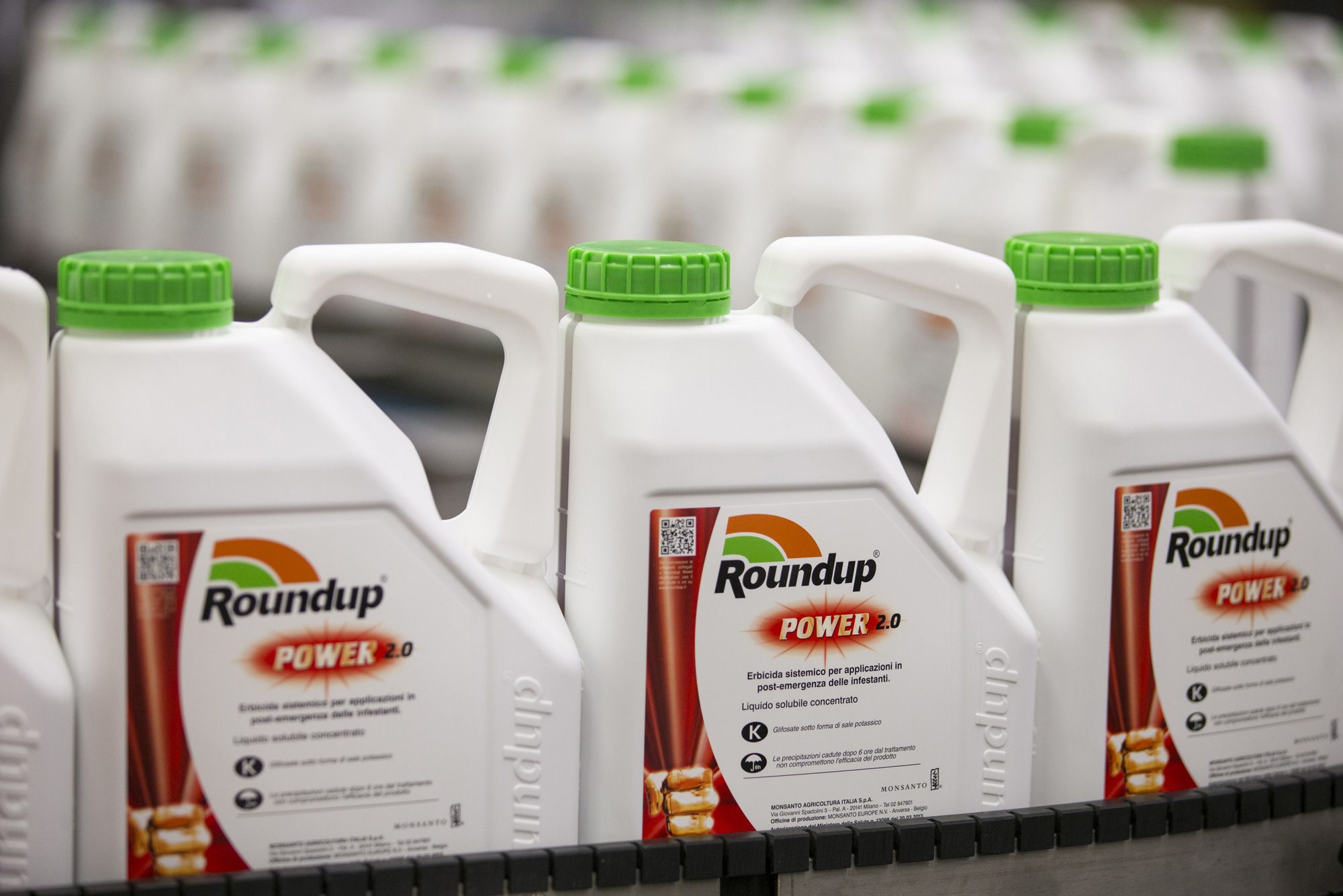 Bayer loses lawsuit that claims weedkiller Roundup causes cancer