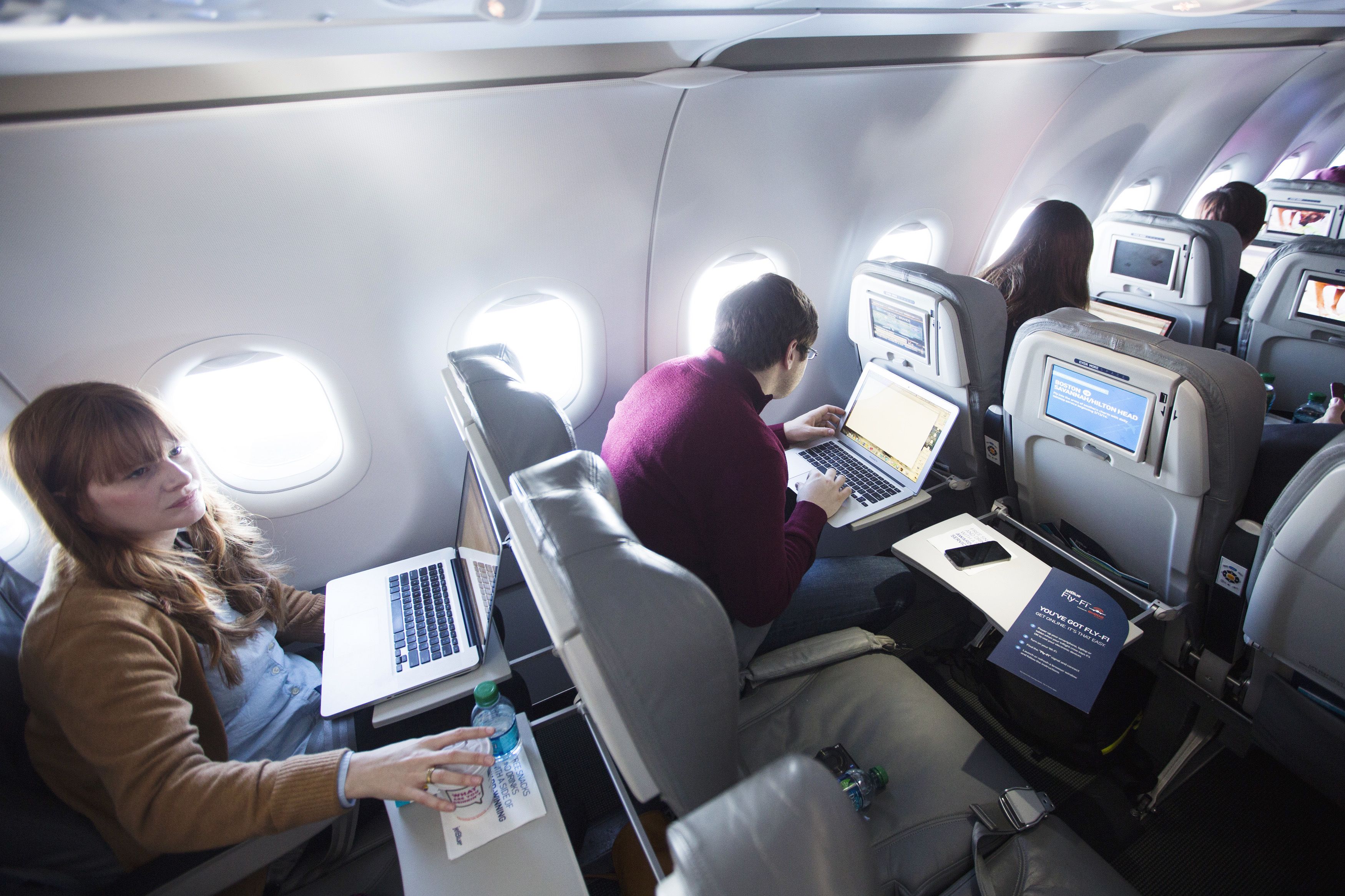 Delta's test of free in-flight Wi-Fi may shame other airlines