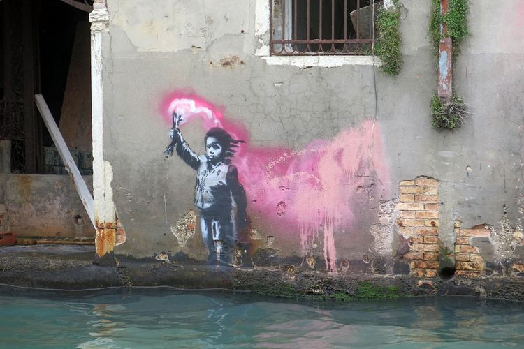 Has Banksy painted a new mural in Venice?
