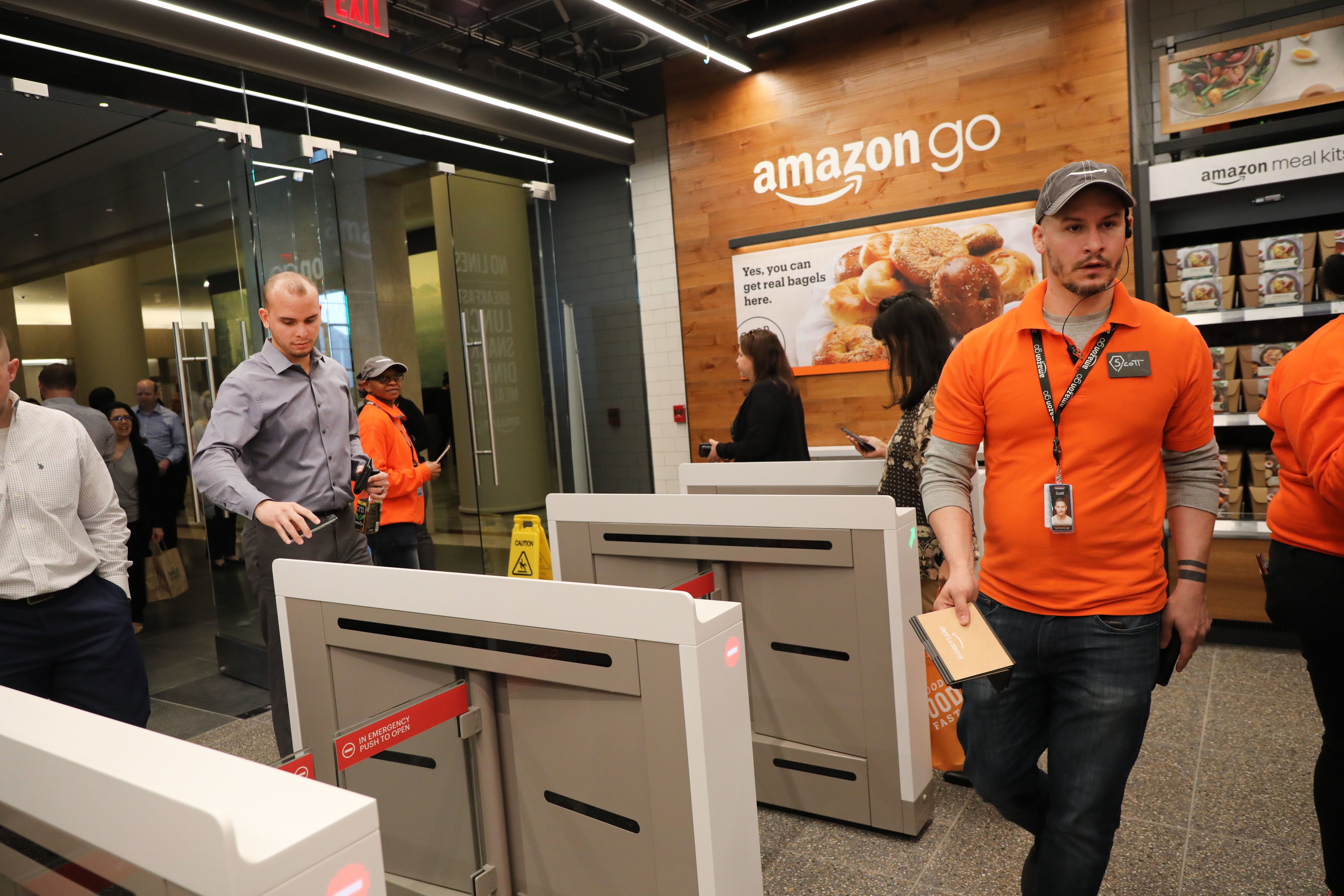 Amazon comes to New York with another one of its cashier-free stores