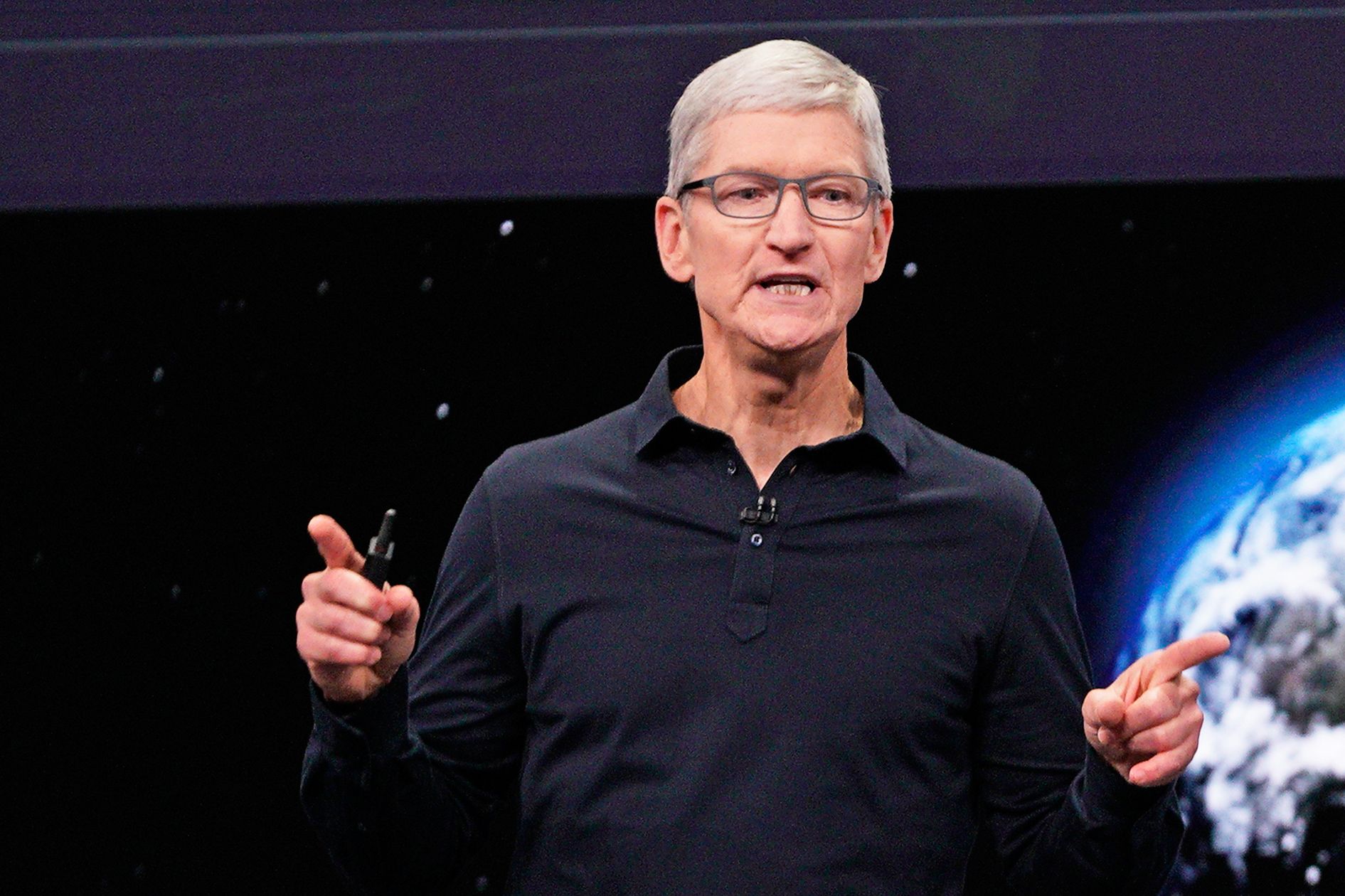 Apple took swipes at Google and Facebook at WWDC