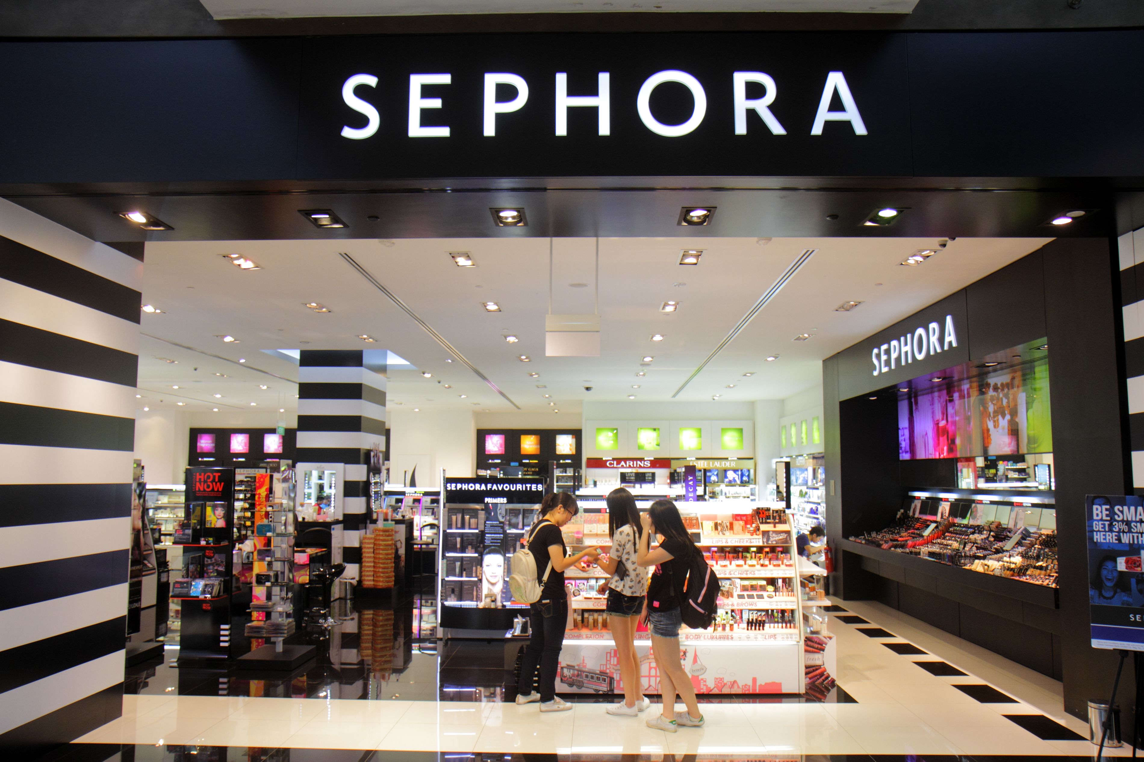 Sephora closes US stores for diversity training