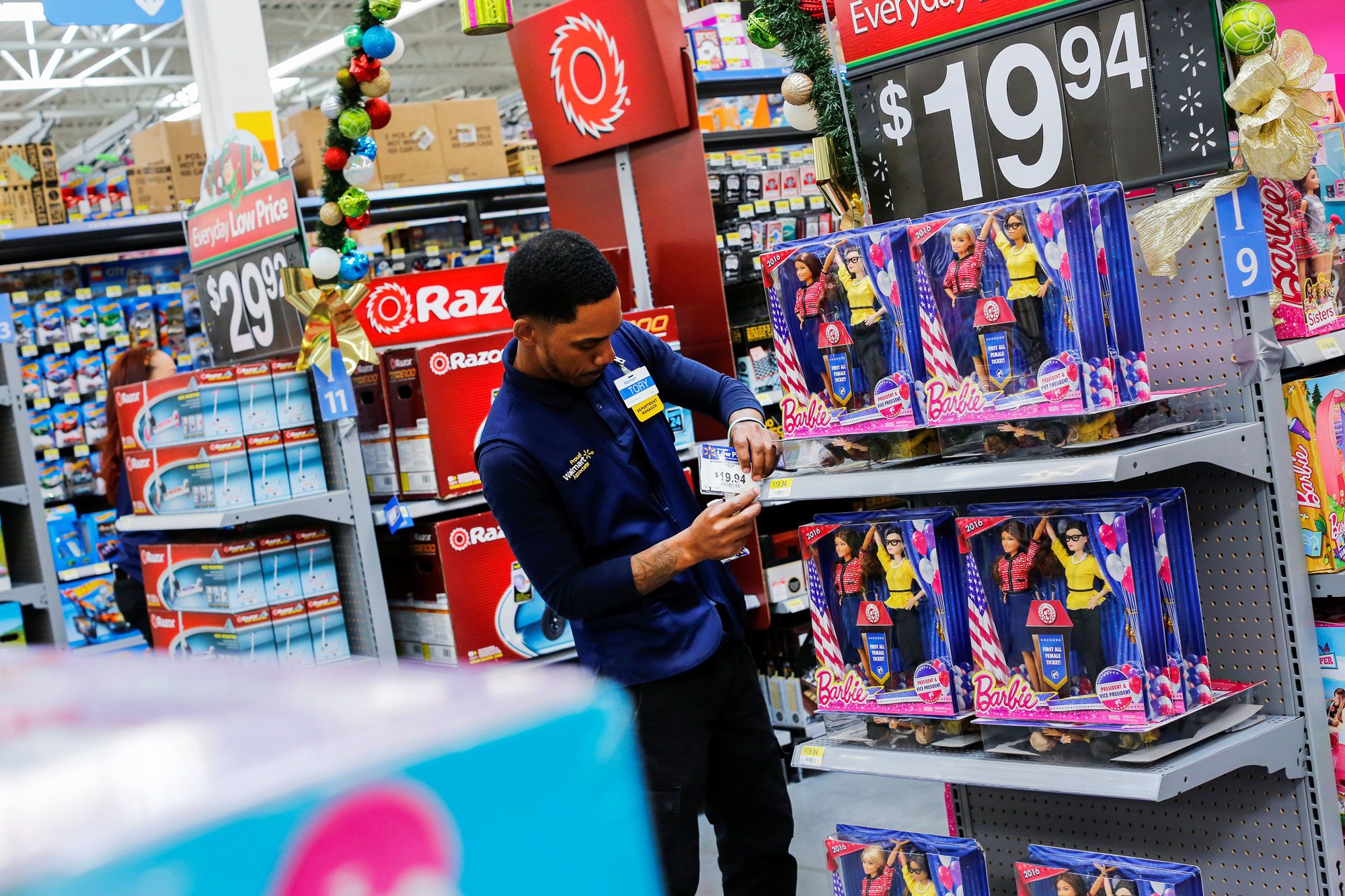 Walmart is going after high school students in war for talent