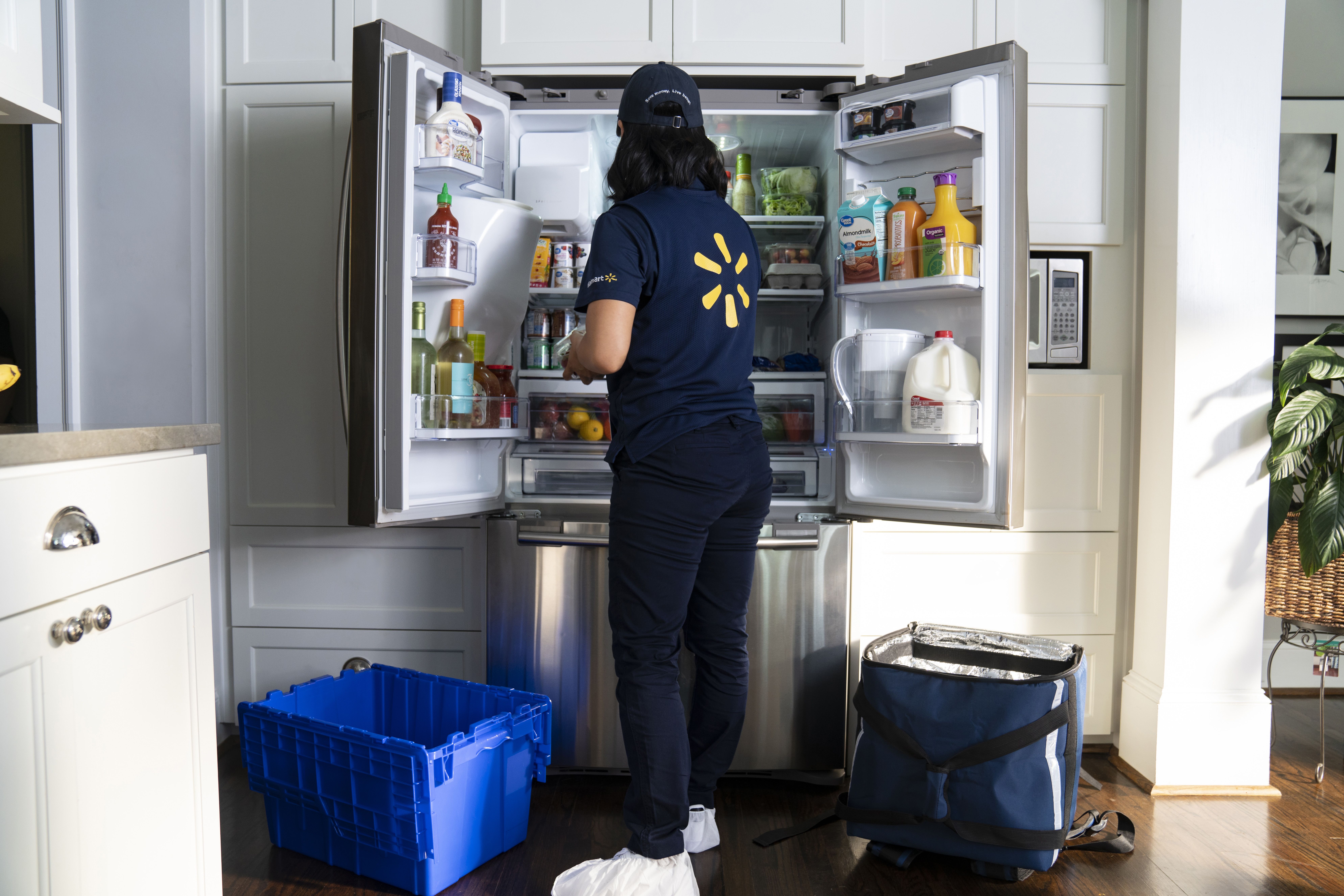 Walmart is going to start delivering groceries inside shoppers' homes