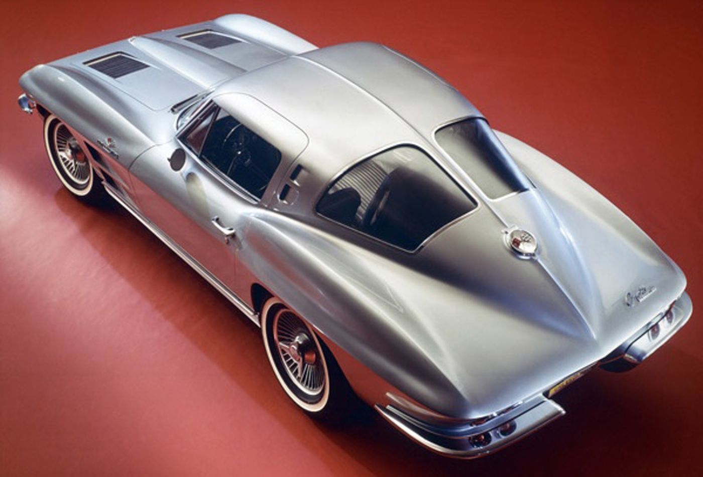 48724585 Chevrolet-Corvette-Top-10-Best-Looking-Cars-All-Time-CNBC-2.jpg